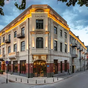 ***** Hotel Radisson Red Georgia