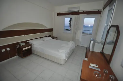 Ado Beach Hotel Turgutreis